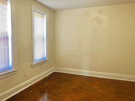 3rd image of 3167 37th St APT 2