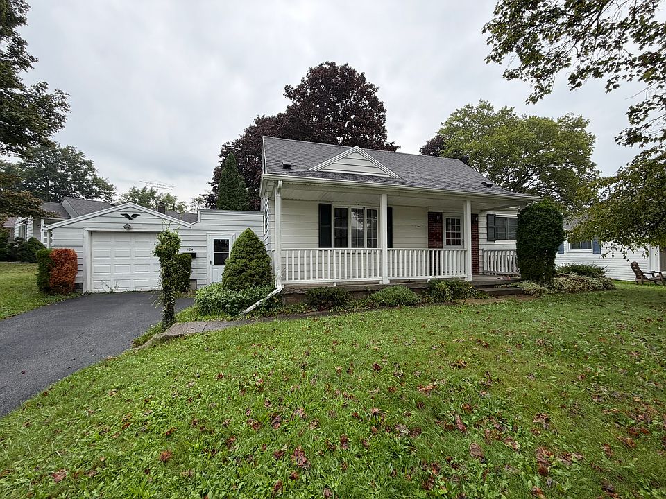 1st image of 104 Grandview Ter