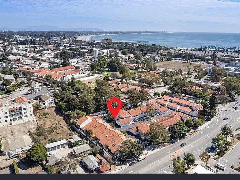 49 Mission Plaza Dr — Photo 36