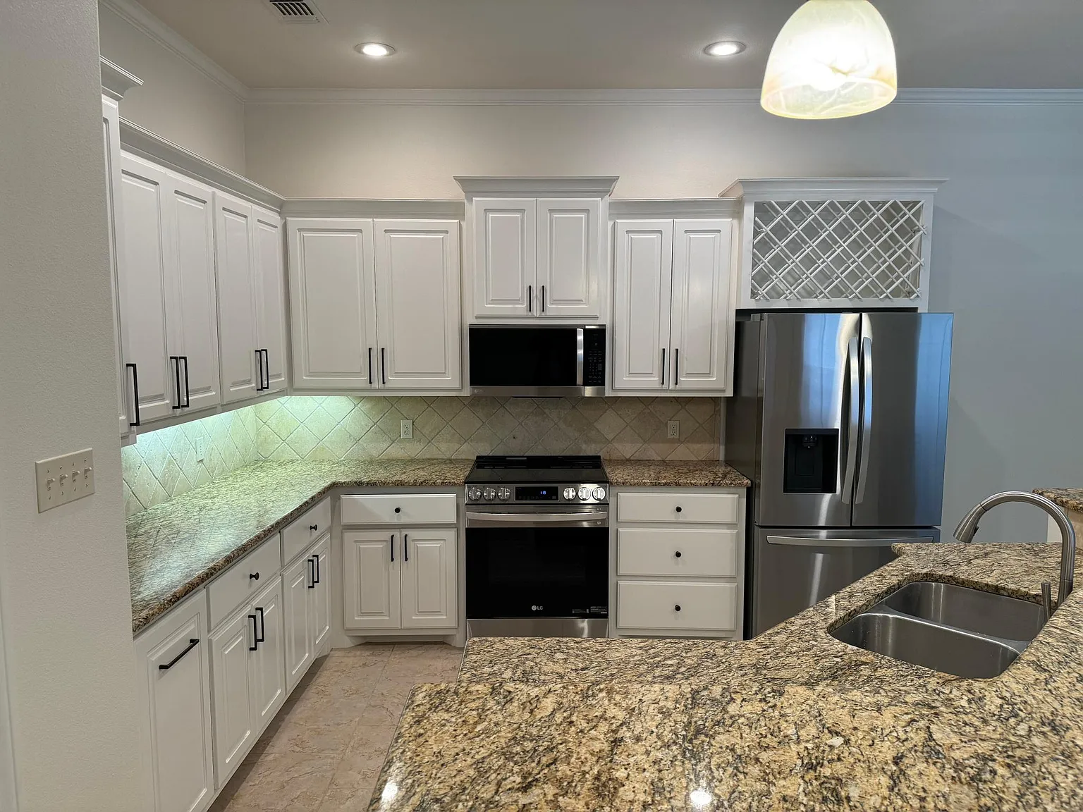 10309 Chicago Ave — Photo 2