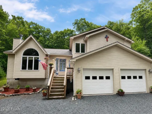 808 Woodland Ct, Lords Valley, PA 18428