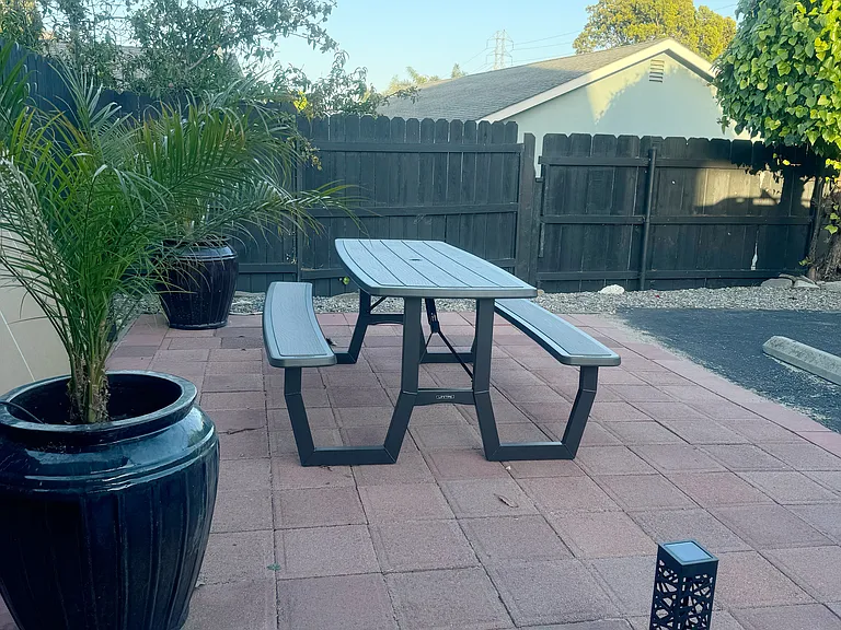 3175 Estelita Ct #D — Photo 20