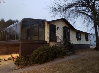 1124 Harbor St, Two Rivers, WI 54241
