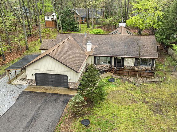 3rd image of 14458 Wolf Ln