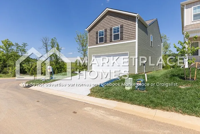 Building Photo - 702 Newtons Way