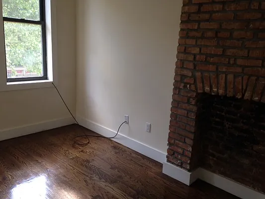 Rented by Premier Metro Realty Corp | media 64