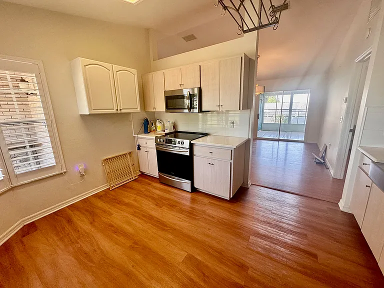 36703 Sandy Ln — Photo 4