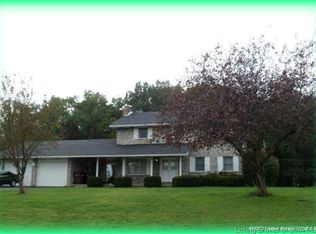 200 Spring Meadow Cir, Salem, IN 47167