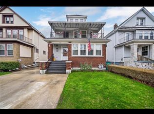 122 Stratford Rd, Buffalo, NY 14216