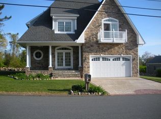 63 Jerusalem Rd, Fairhaven, MA 02719