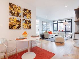 349 Metropolitan Ave, Brooklyn, NY