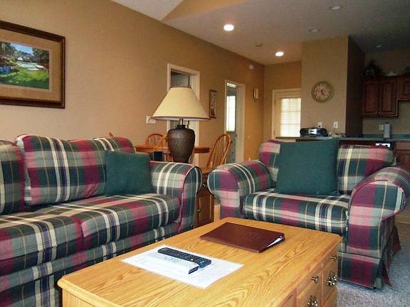 4th image of 8014 Canterbury Dr