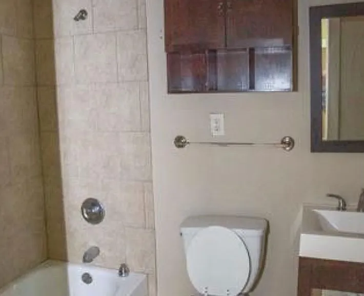128 E Gregg St — Photo 12
