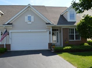 216 Braeburn Cir, Sugar Grove, IL 60554