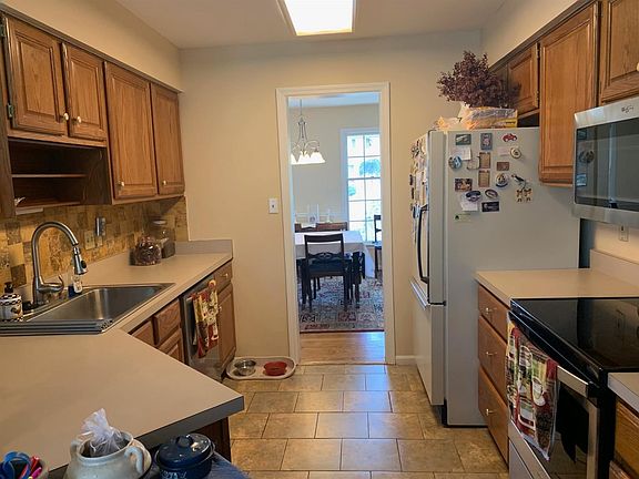 5th image of 701 Heritage Dr