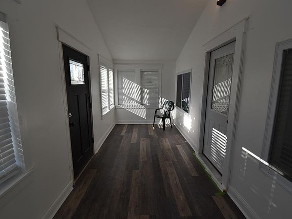 3rd image of 3606 Emerson Ave N