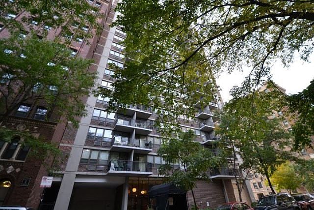 1st image of 2740 N Pine Grove Ave #E7