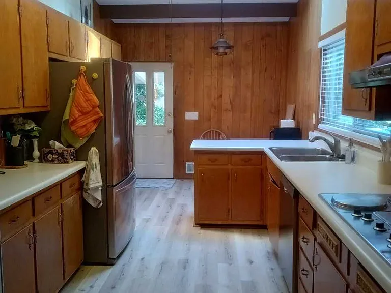 1224 Poplar Grove Dr — Photo 7