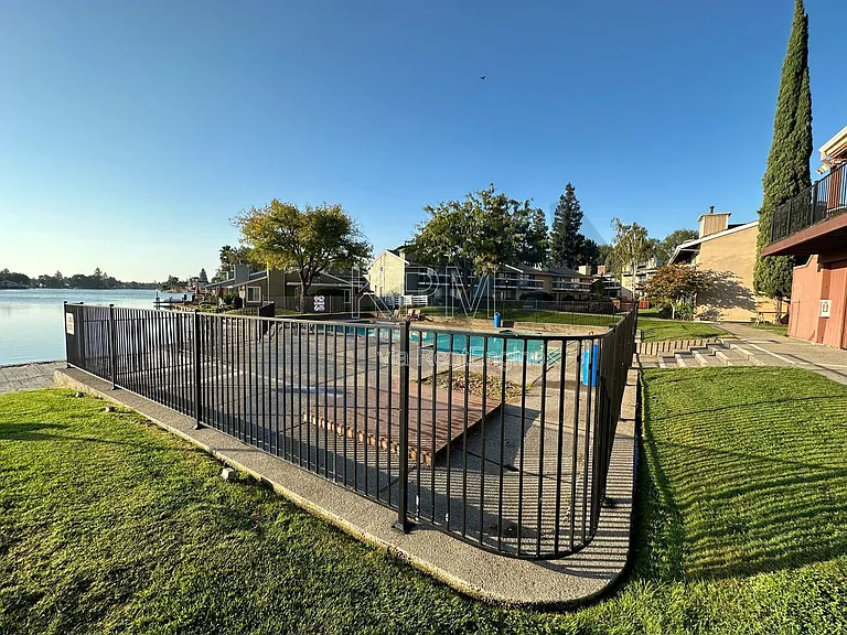 3790 W Benjamin Holt Dr #13 — Photo 31