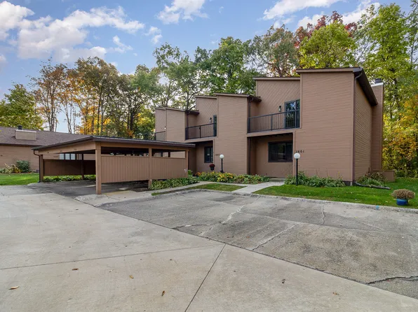 1603 Earthstone Dr, Valparaiso, IN 46383