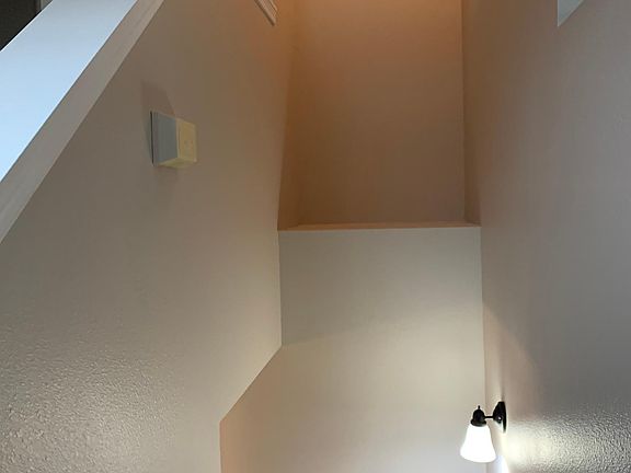 5th image of 4108 Edgewater Blvd NE