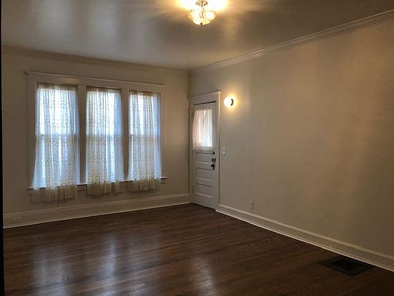 3rd image of 914 N Congress St APT 1