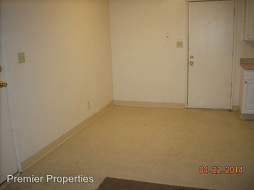 3rd image of 1827 S Whitney Ave