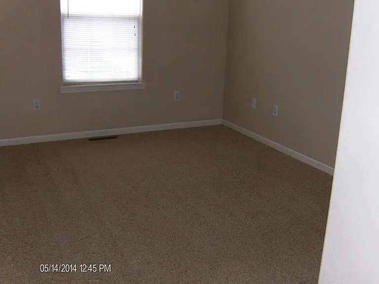 22857 Honeysuckle Rd — Photo 8