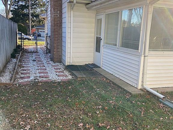 5th image of 1933 Woodcliff Ave SE