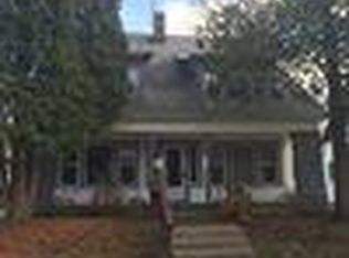 1493 Parkhill Rd, Cleveland Heights, OH 44121
