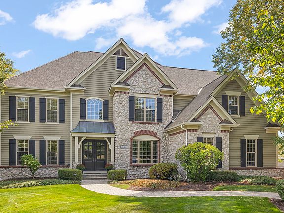 2nd image of 39W114 Fryendall Ct