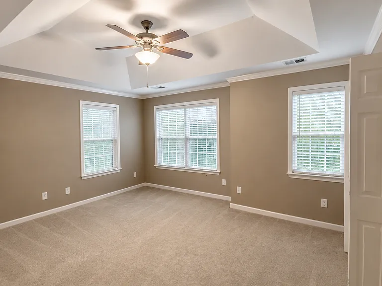 1714 Heights Cir NW — Photo 8