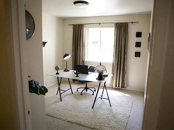 Tuscany Hall Bedroom