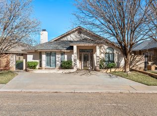 105 Fannin Ave, Levelland, TX 79336