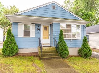 132 Texas Ave, Providence, RI 02904