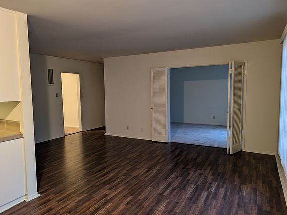 5th image of 2319 14th St APT 8