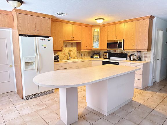 5th image of 6959 CLENDENIN Street