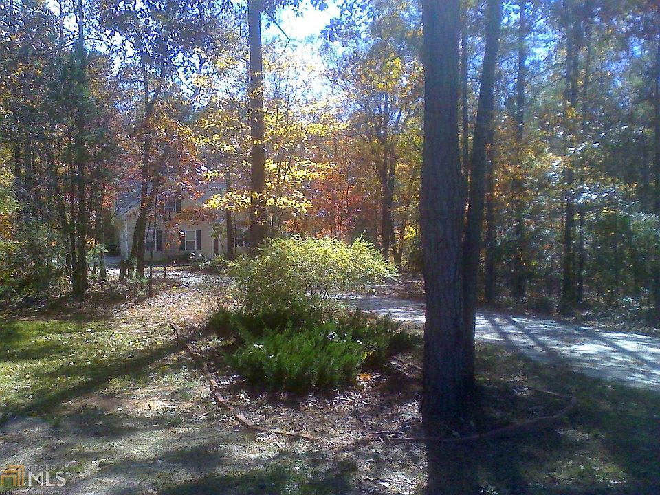 1st image of 365 Chestnut Dr