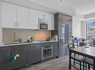 840 Saint Clair Ave W #613, Toronto, ON M6C0A4