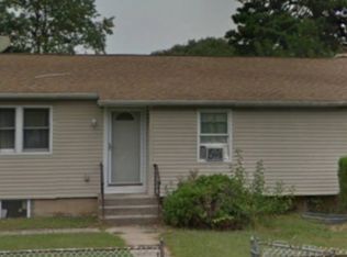 63 Poplar Rd, Amityville, NY 11701