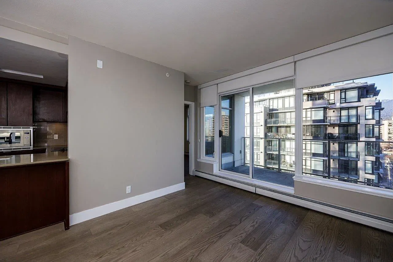 2 bed, 856 sqft, $3,600 — Photo 3