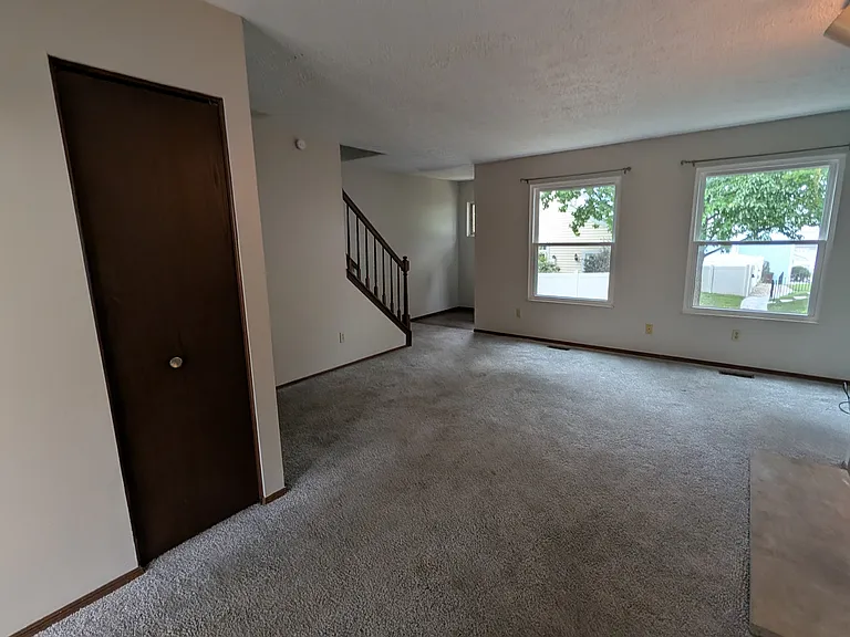3195 Gracemore Ave — Photo 5