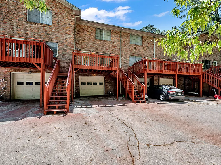 2136 Lynngate Dr #2136 — Photo 7