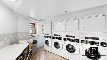 Rented by R New York