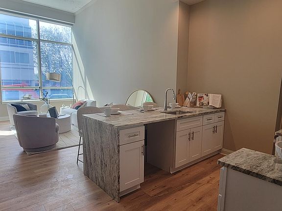 5th image of 139 N 23rd St #111