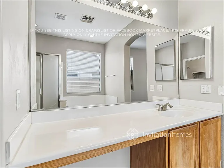 3213 S 103rd Dr — Photo 10