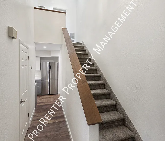 975 E Essex Court Way #3 — Photo 13