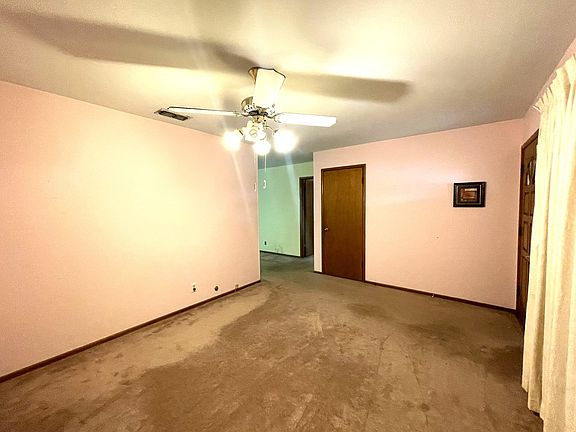 3rd image of 322 Reynolds Ave
