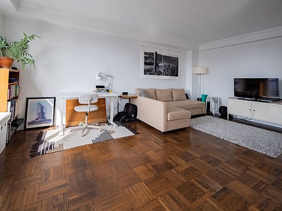 5th image of 345 Clinton Ave APT 15D
