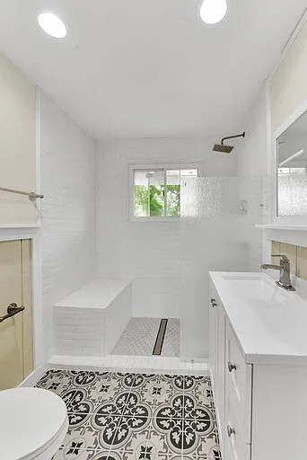 322 King St — Photo 17